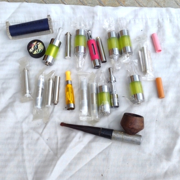 Antique Pipe - Picture 1 of 5